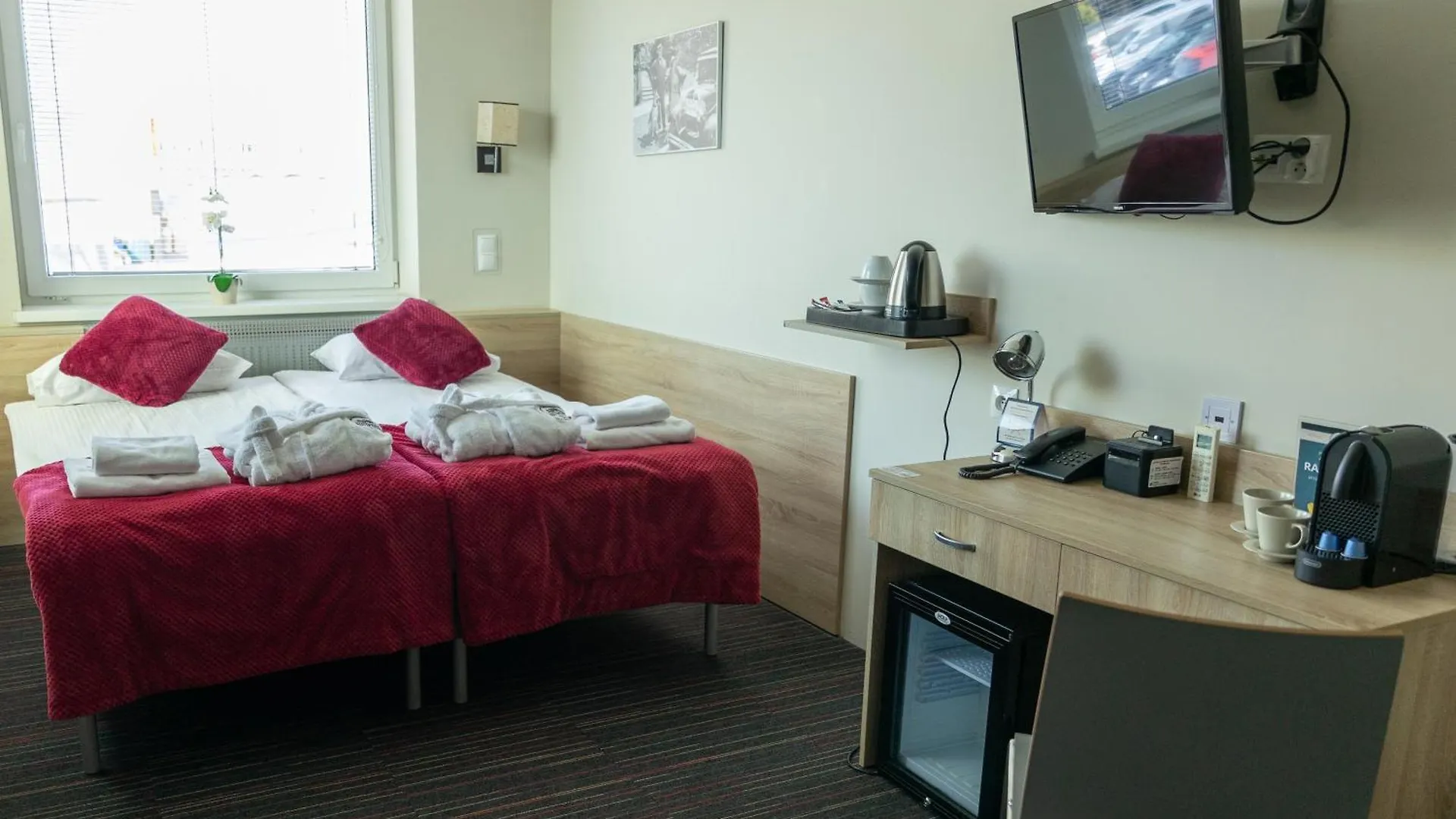 Automobil Hotel Krakov